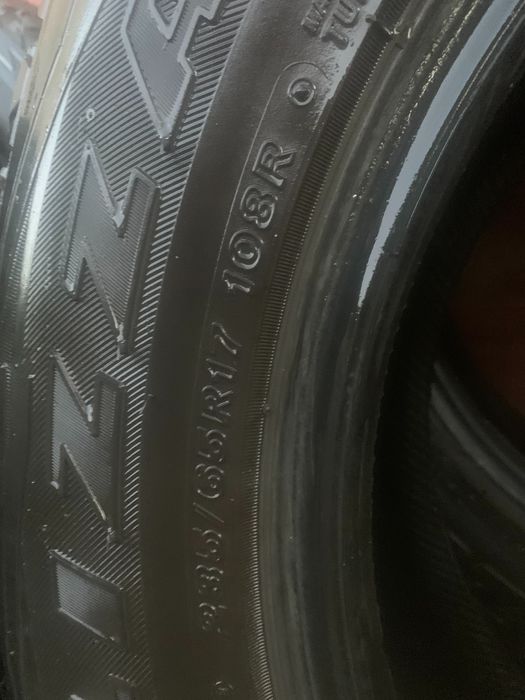 Bridgestone  DM-V1  235/65 R17 зима