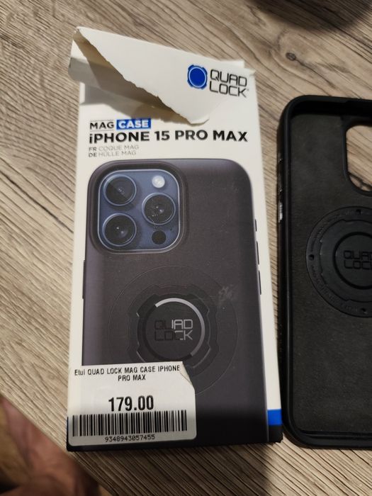Quad Lock  do iPhone 15 Pro Max