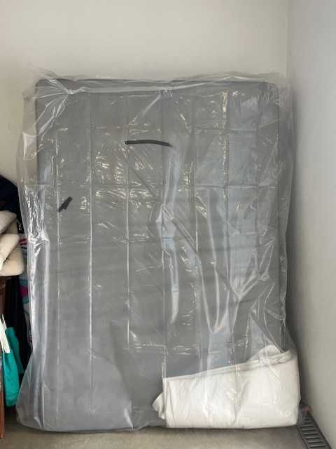 Vendo colchão IKEA modelo HÖVÅG,  tamanho 140x200 cm, firme