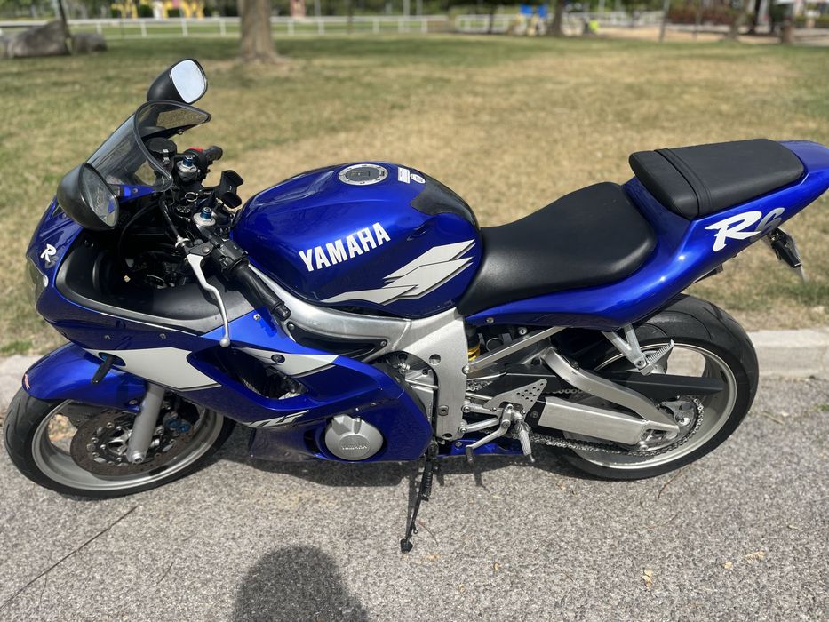 Yamaha R6 2002(23.000km)RESERVADA