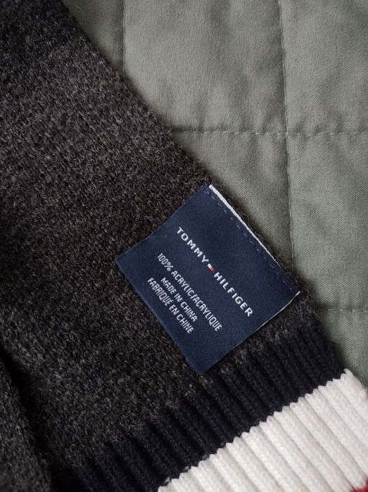 Tommy Hilfiger szalik