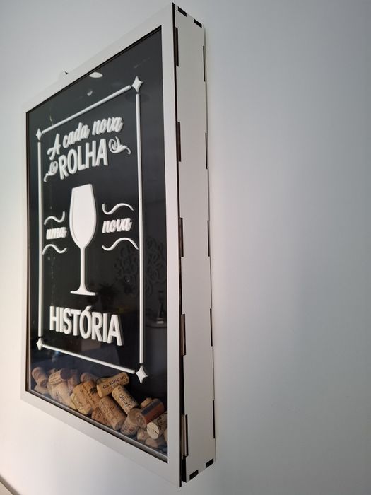 Porta Rolhas 44×54cm