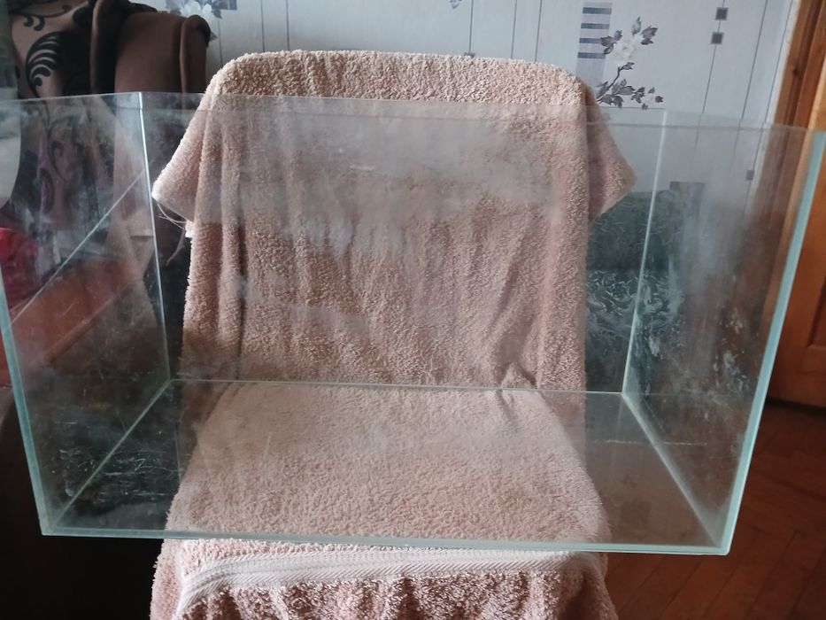 Продається акваріум без кришки