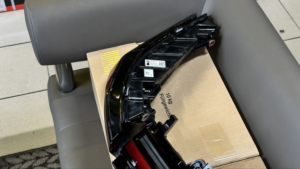Стопи bmw g70 европа bmw i7 стопи фари shadowline