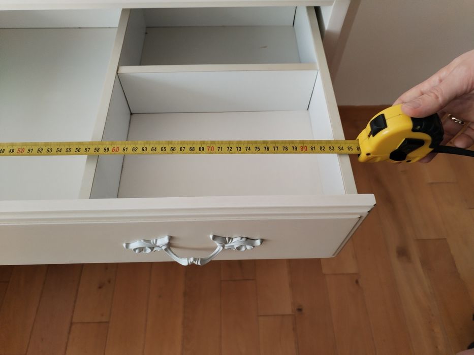 Komoda biała Hanssem Interior