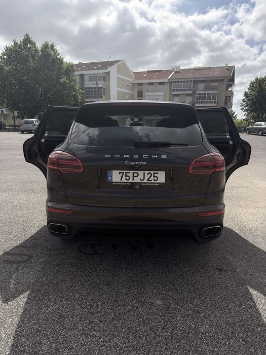 Porsche Cayenne 3.0 V6 Diesel Platinum Edition