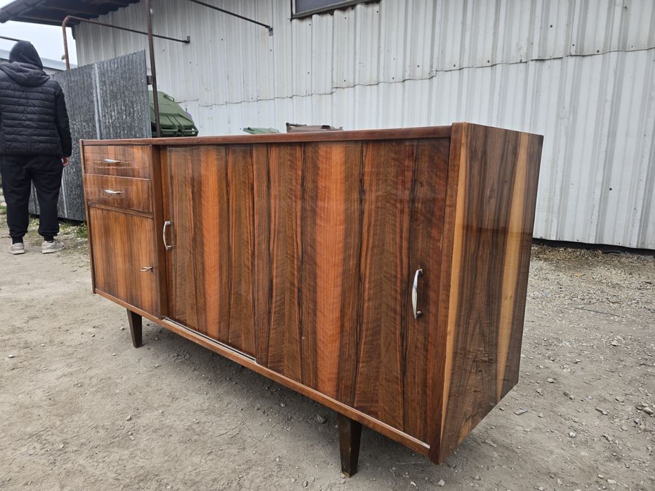 Komoda prl transport