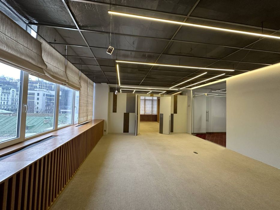 Оренда офісу, Центр, Поділ, 110 м2, з панорамним видом на Воздвиженку