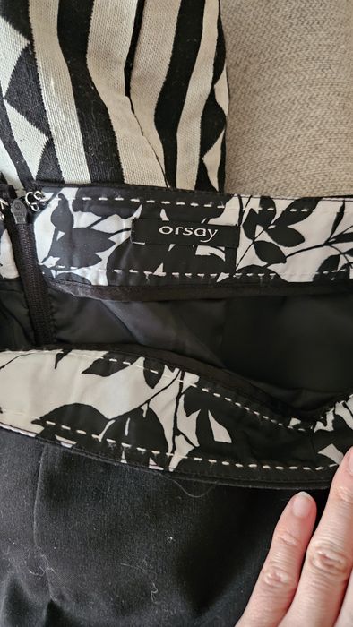 Czarna elegancka spódniczka klasyczna 40 Orsay business look