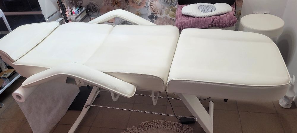 Fotel,łóżko  kosmetyczne I inne