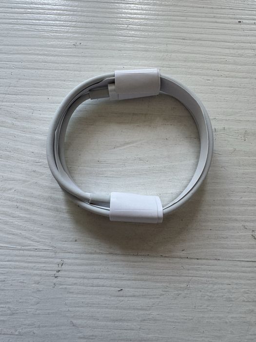 Sprzedam kabel USB-C – Lightning (oryginalny Apple)