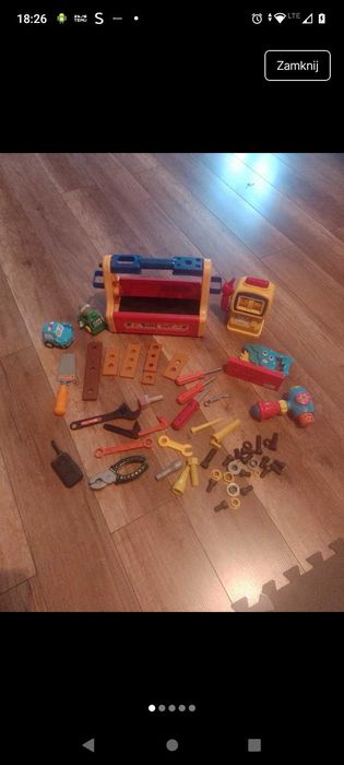 Skrzynka z narzędziami dla dzieci