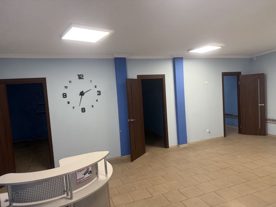Оренда комерційного приміщення 65 м² у центрі Калинівки