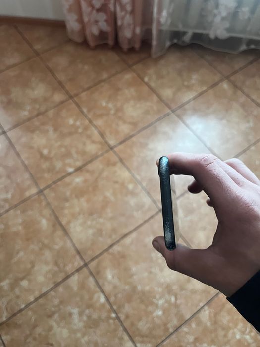 iPhone 7 (потертий)