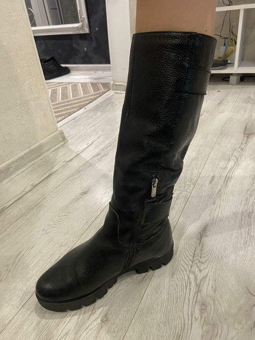 Жіночі сапожки 25.5 устілка,шкіра