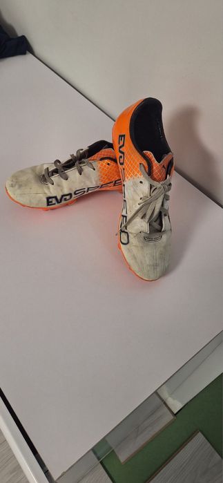 Взуття для футболу