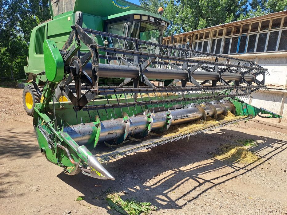 Жатка, жниварка зернова 6.7м john deere 622r