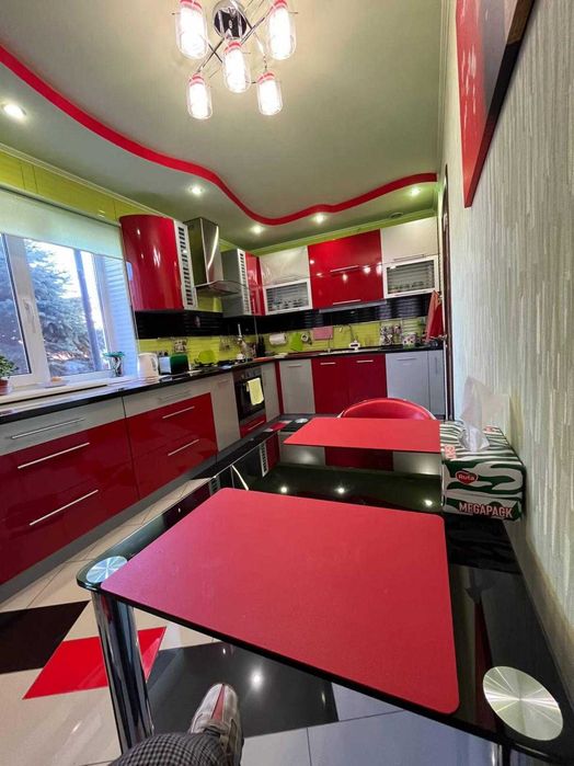 Продаж • 2х приватних будинків • 242 м² • 22 сотки • альтанка, бесейн, плодовий сад, прибутковий бізнес • Корабельний район • #503