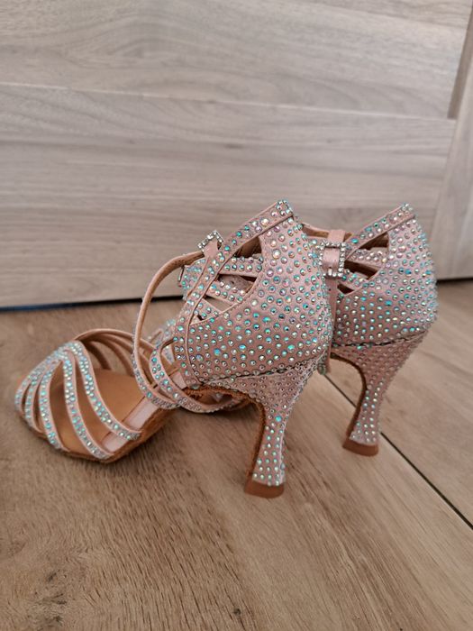 Wygodne buty do tańca