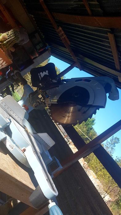 Máquina Esquadria 1800W