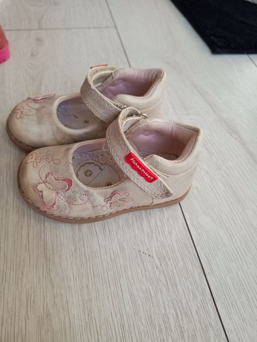 Butki dla dziewczynki r. 21