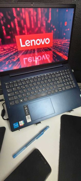 Notebook Lenovo seminovo i5 11º geração, 16GB Ram, 512GB  NVME Perfeito Trabalhos, Estudos e Alguns Jogos