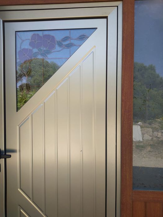 OPORTUNIDADE ÚNICA - Casa T4/T5 c/terreno