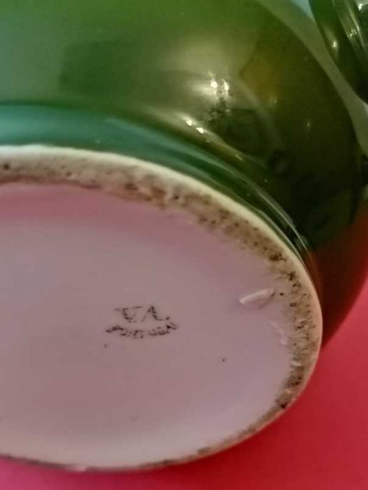 Bule em porcelana Vista Alegre, verde