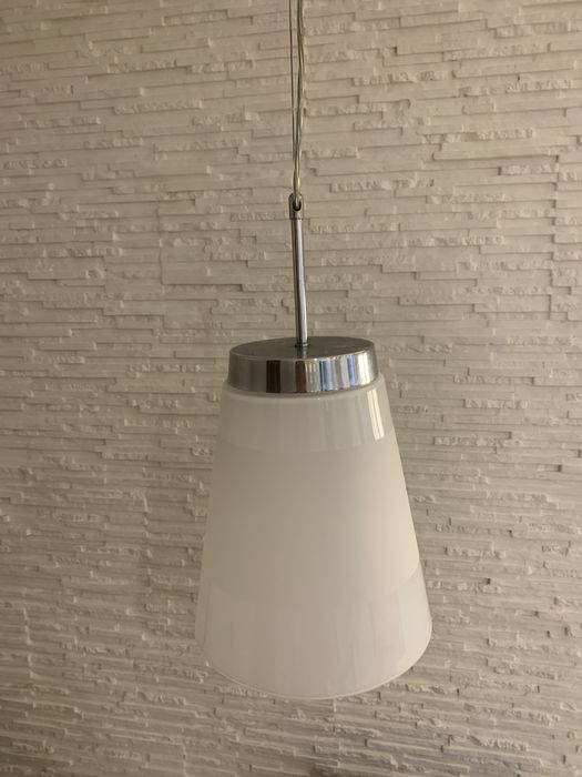 Lampa wisząca biała szklana