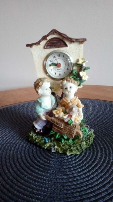 Ozdobny zegar stojący