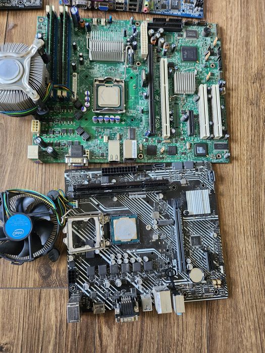 10 x płyty główne + procesor + ram + chłodzenie