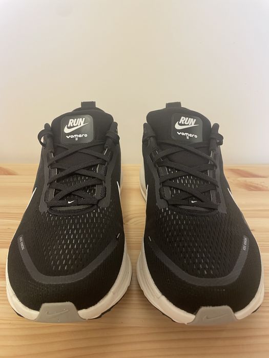 Nike Vomero 18 roz 44.5 jak Nowe