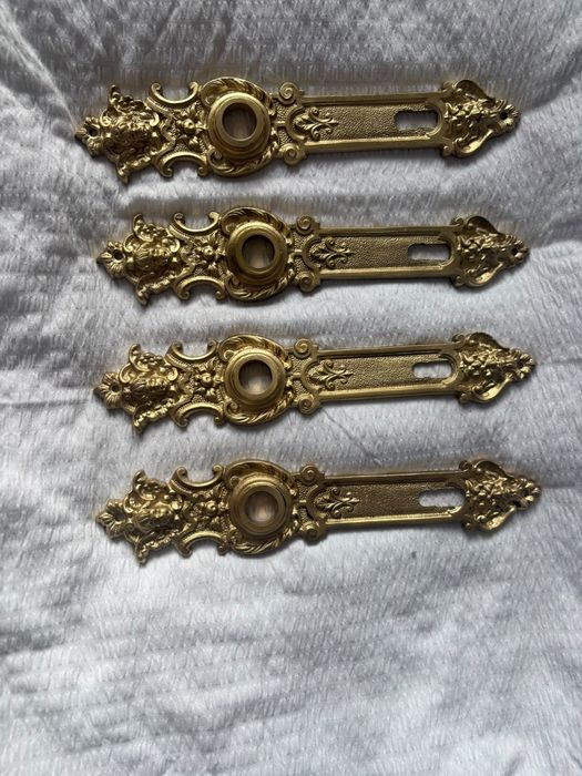 Piaskowanie – kabinowe i zewnętrzne | części, metal, aluminium