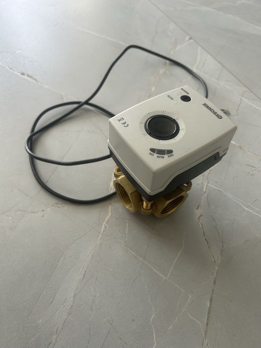 Zawor trojdrogowy calowy technix