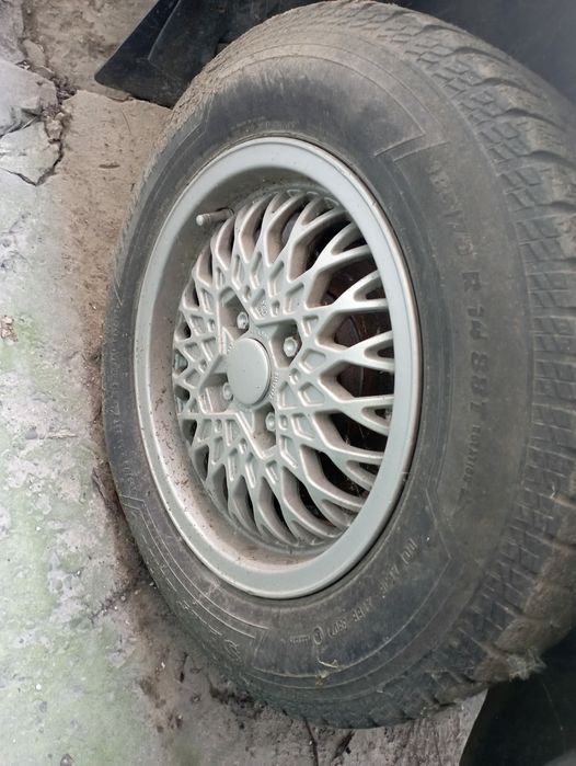 Диски по одній штуці різні