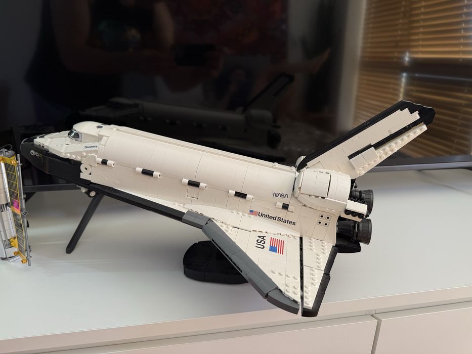 Lego Icons Nasa shuttle discovery 10283