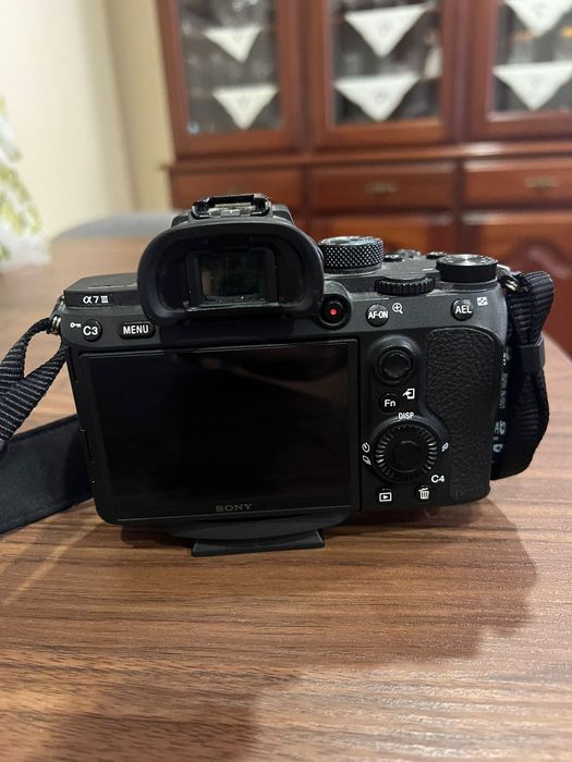 Sony a7iii - Corpo pouco utilizado + fe 24-105 G OSS*