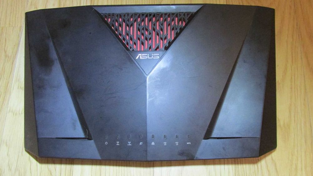 Router Asus model RT-AC88U