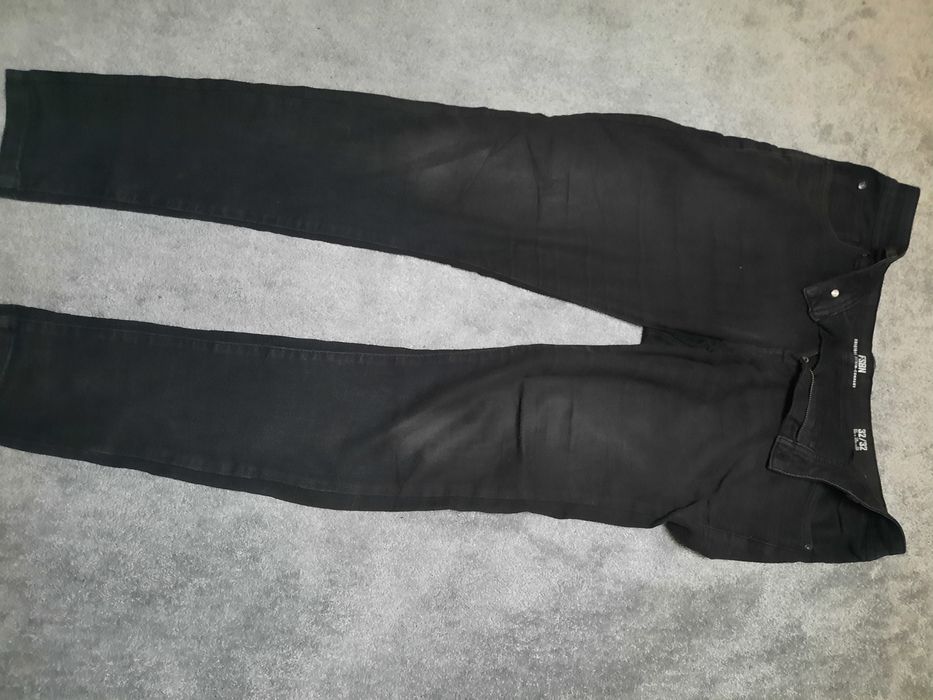 Calças Skinny Pretas