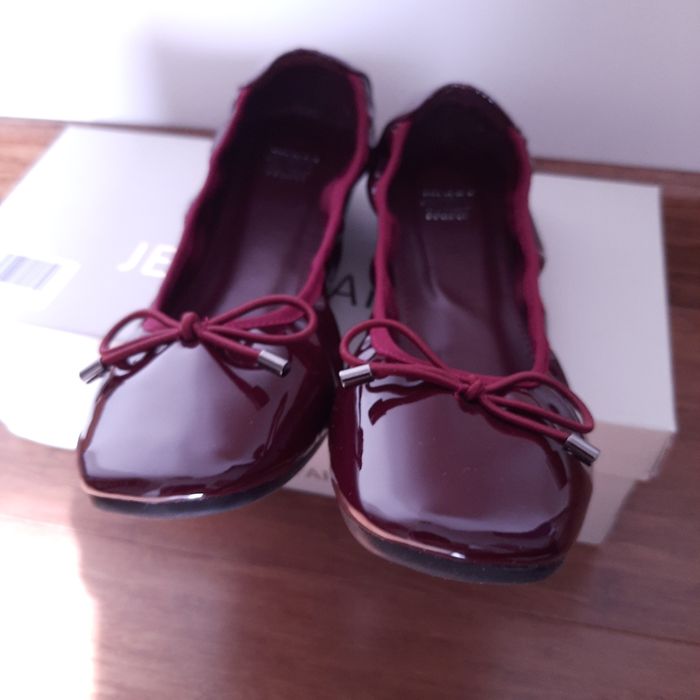 Baleriny lakierki bordowe r.36 nowe