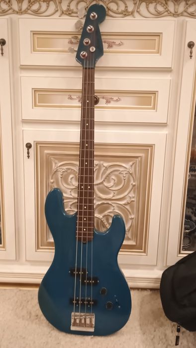 Бас гітара Musima Action 2002