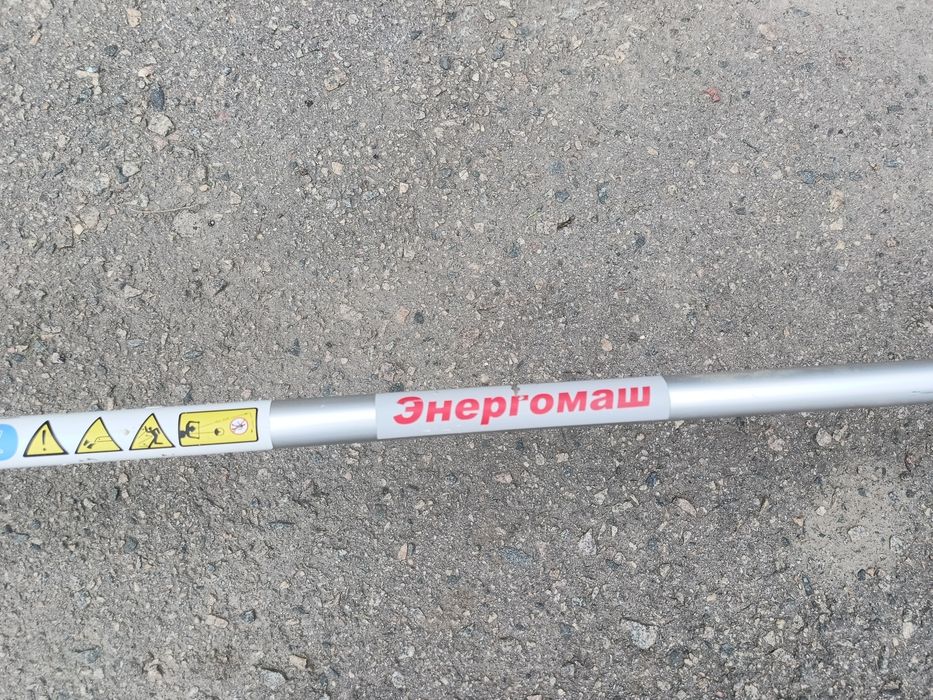 Бензокоса Енергомаш БТ-8933Д