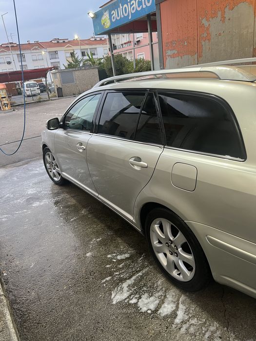 Carrinha Toyota Avensis