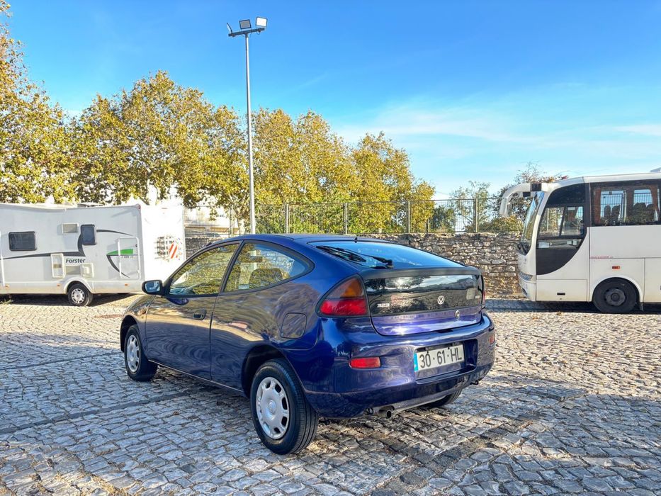Mazda 323