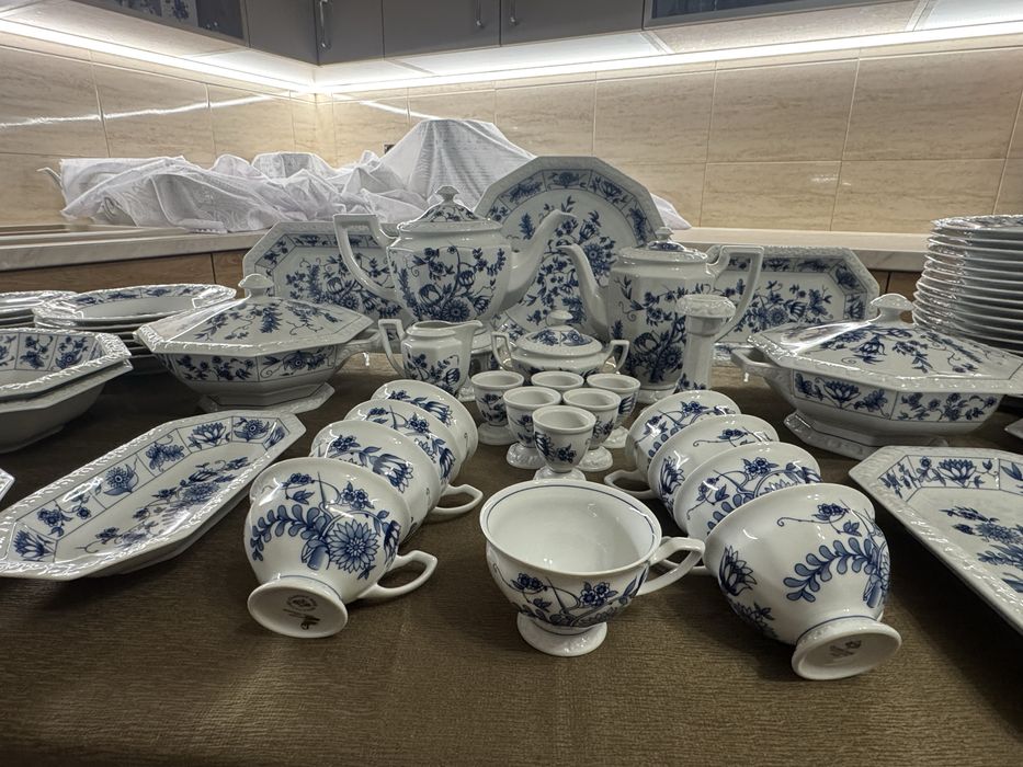 Rosenthal Classic Rose (Germany) Blue Floral duży serwis