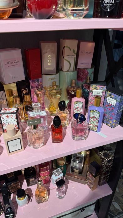 Парфуми на РОЗПИВ Armanі, Versace, Dior та інші