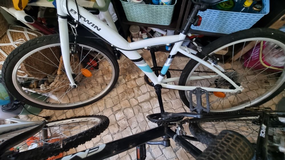 Bicicleta co travão avariado