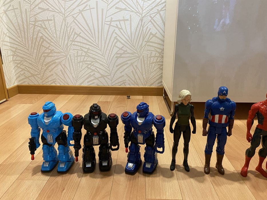 Various Avengers and Power Rangers Action Figures64752418923649121