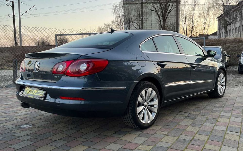 Volkswagen Passat 2011