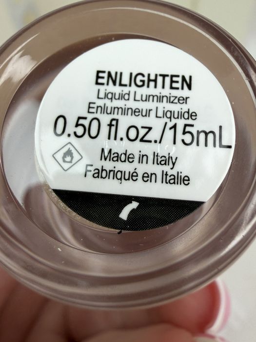 Хайлайтер Rare Beauty Enlighten рідкий